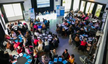 Nutrida concurrencia en el primer "Encuentro Educativo de Cañuelas"