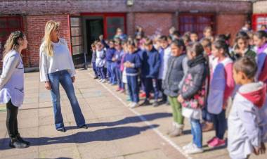 Un dinámica agenda mantuvo la Jefatura de Gabinete
