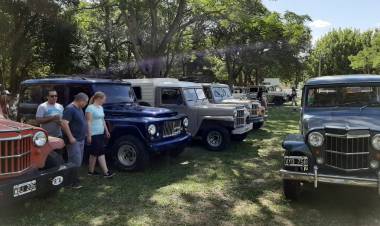 Motos y estancieras en Uribelarrea