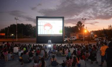 Cine abierto en San Esteban