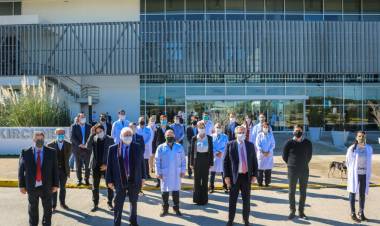 El Presidente Alberto Fernández conoció el Hospital Néstor Kirchner y recorrió su nueva ala de internación
