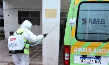 Limpieza y mantenimiento en espacios públicos por parte de los empleados municipales