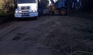 Trabajo municipal para el mejoramiento del Camino Vissir