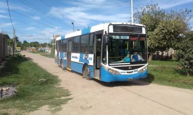 Comienza a funcionar una línea interna de la empresa San Vicente en el barrio Praderas de Máximo Paz