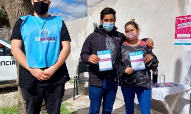 Covid-19: Con más del 95? la población vacunada, los operativos se trasladan a los barrios