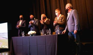 Marisa Fassi firmó importantes convenios para el desarrollo del Polo Agro Comercial