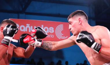 Daneff ganó el título de superligero por KOT y es el nuevo campeón