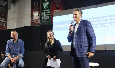 Marisa Fassi firmó un convenio de cogestión con el Ministerio de Hábitat para desarrollar 400 viviendas