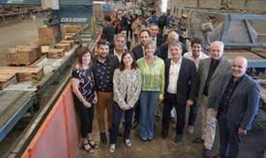 Fassi y Batakis gestionaron un millonario crédito para una empresa  de Cañuelas