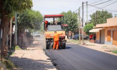 OBRA DE ASFALTO EN LA LOCALIDAD DE SAN ESTEBAN