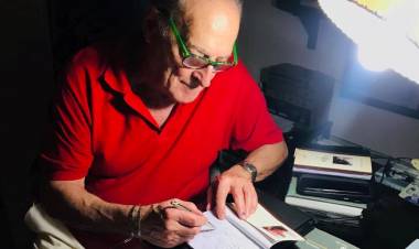 Duelo Comunitario ante el fallecimiento del poeta y docente Tomás "Tito" Riva