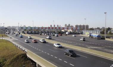 El Gobierno aprobó nuevas subas en los peajes de rutas y autopistas nacionales