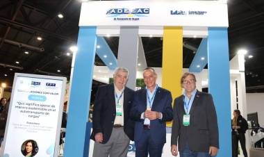 Gustavo Arrieta recorrió Expo Transporte 2024