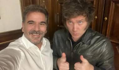 La palita de Milei para recoger la basura