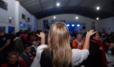 Noche de Peña y Solidaridad por los Bomberos en El Cencerro