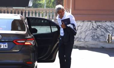 Caputo sube 20% la tarifa de los peajes antes de abrir las ofertas para privatizar autopistas