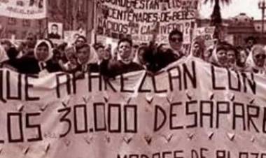 POR SIEMPRE JÓVENES…PRESENTES…!