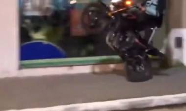 Identificaron al "temerario" motociclista de los videos céntricos