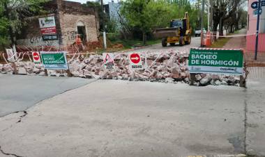 AVANZA EL PLAN DE BACHEO CON HORMIGÓN EN MÁS DE 20 PUNTOS
