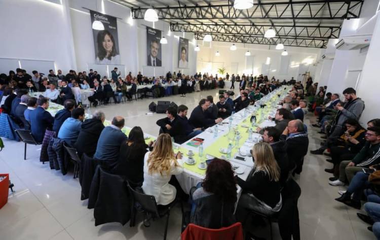 Marisa Fassi participó de la reunión con Kicillof y los intendentes peronistas