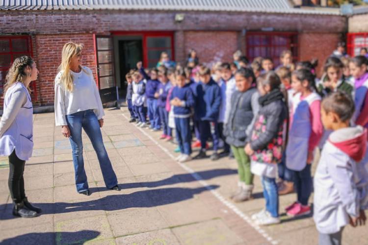 Un dinámica agenda mantuvo la Jefatura de Gabinete