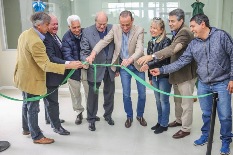 Inauguración de la nueva sede universitaria y hospital veterinario en Cañuelas de la UCES