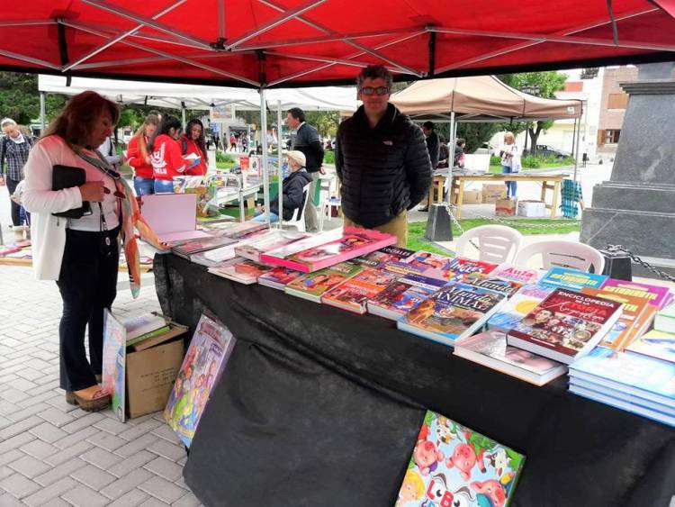 Comienza la 6ª edición de la Feria del Libro
