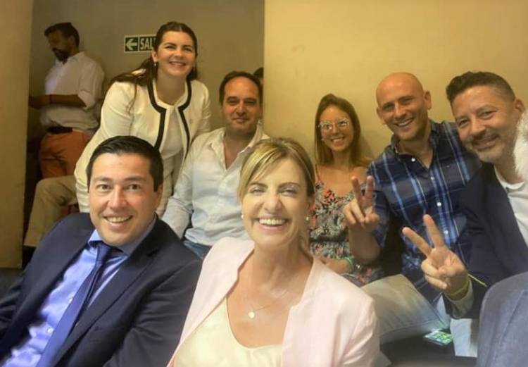 Marisa Fassi asisitió a la jura de Axel Kicillof