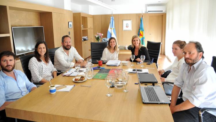 La intendenta Fassi se reunió con la ministra de Desarrollo provincial