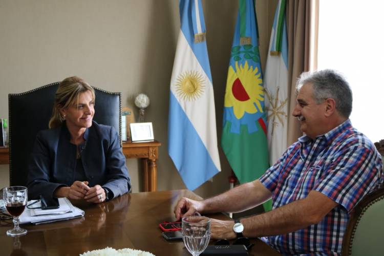 La intendenta Fassi recibió al titular de Fesimubo