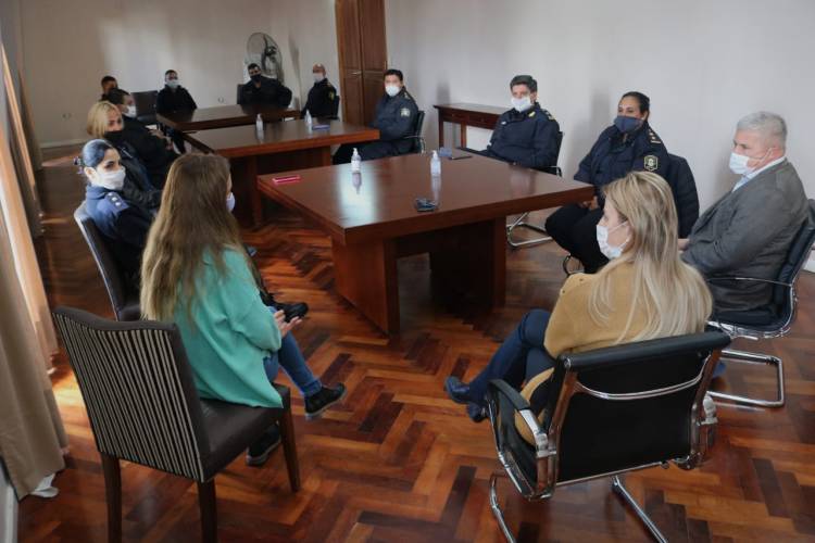 Reunión sobre políticas de Género con autoridades policiales