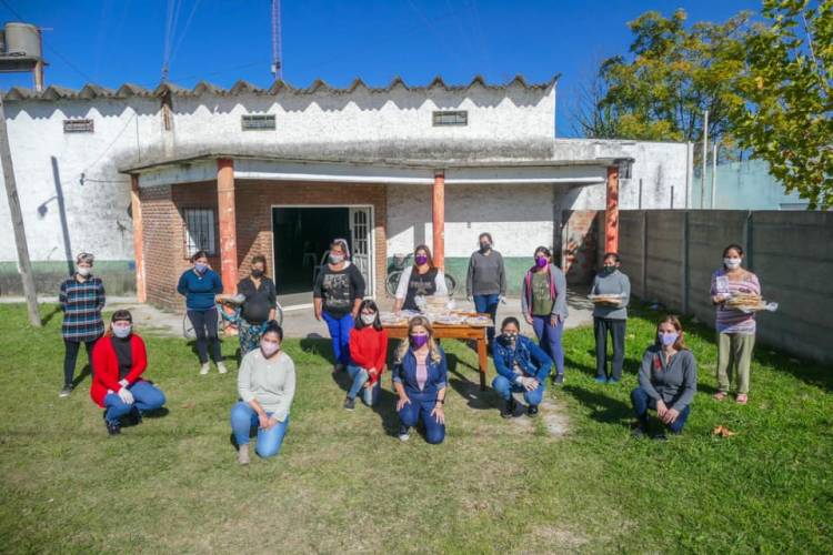 Actividad solidaria de la Red de Mujeres en Los Pozos