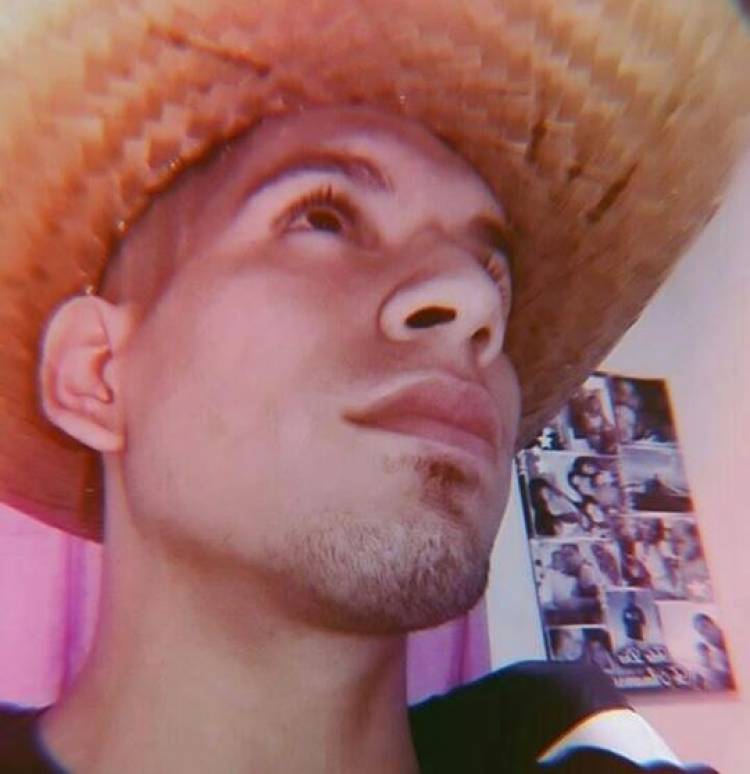 COVID-19: Un joven peluquero anunció a su clientela el contagio a través del face