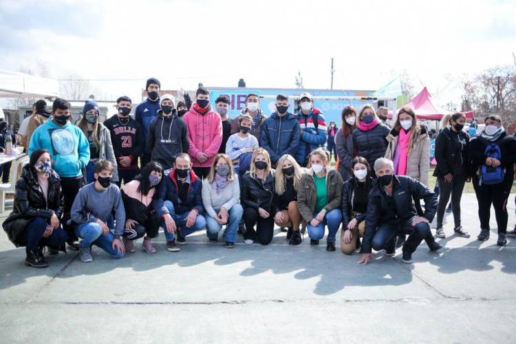 Obras  y PIB para Máximo Paz Oeste