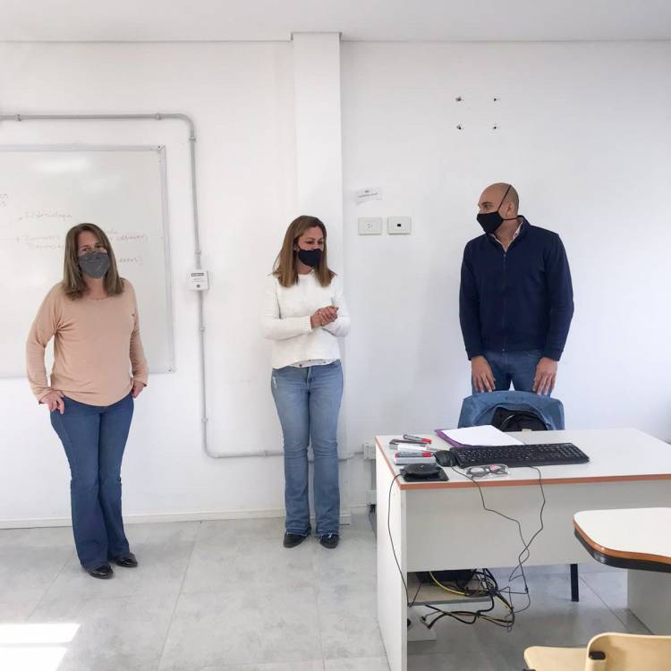 El área de Zoonosis brindó una charla en la sede de UCES Cañuelas