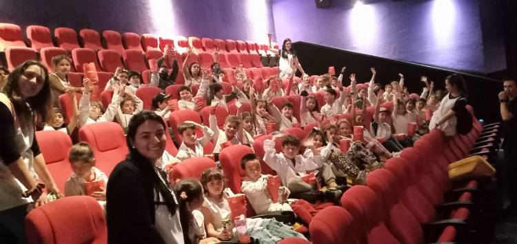 Estudiantes de una escuela rural visitaron el cine