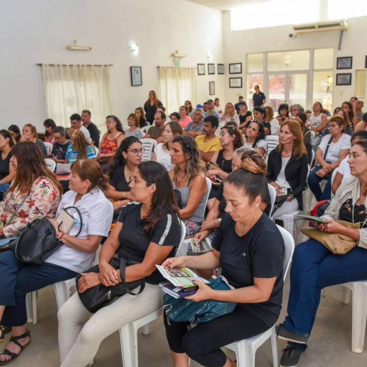 Más de 80 emprendedores participaron de la Charla sobre Microcréditos del Banco Provincia