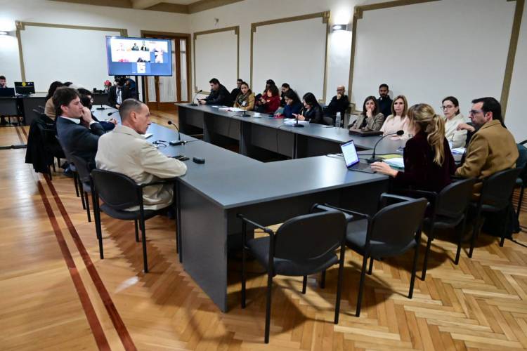 Gustavo Arrieta desarrolló una extensa agenda climática y económica en el Parlasur