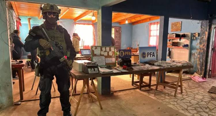 El mega operativo contra la banda "Los Miserables" llegó hasta Cañuelas