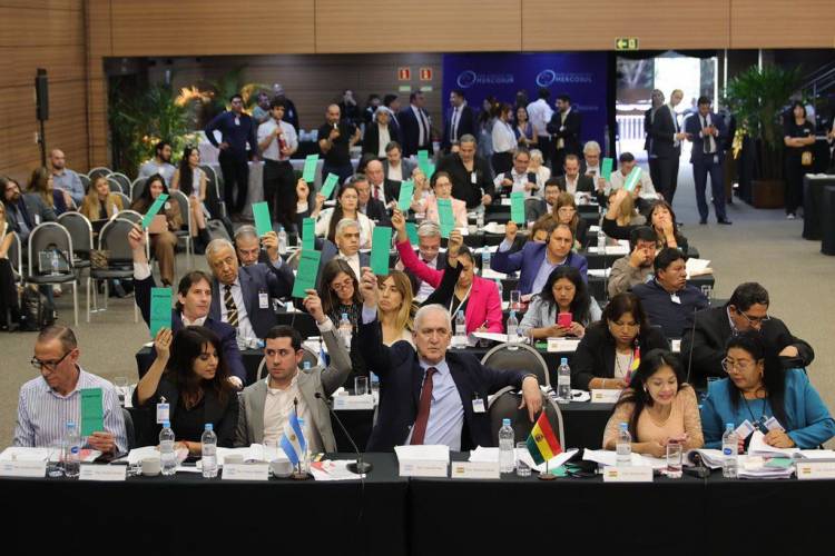 El Parlasur aprobó la creación de una Comisión de Integración Fronteriza