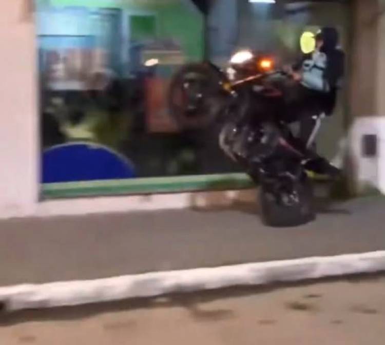 Identificaron al "temerario" motociclista de los videos céntricos